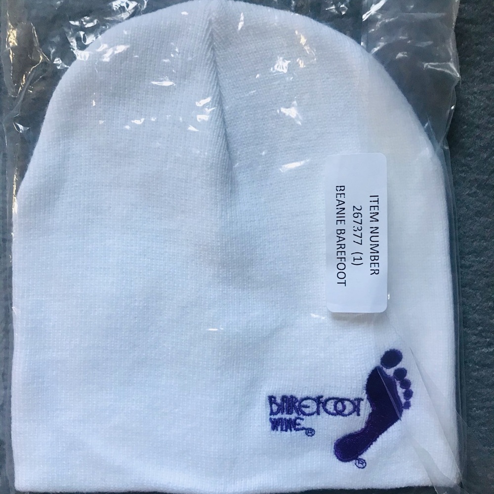Barefoot wine white beanie